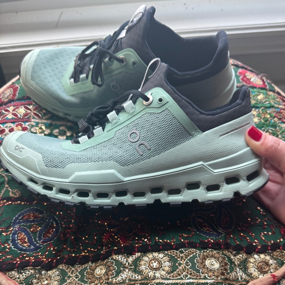 ON Cloud shoes